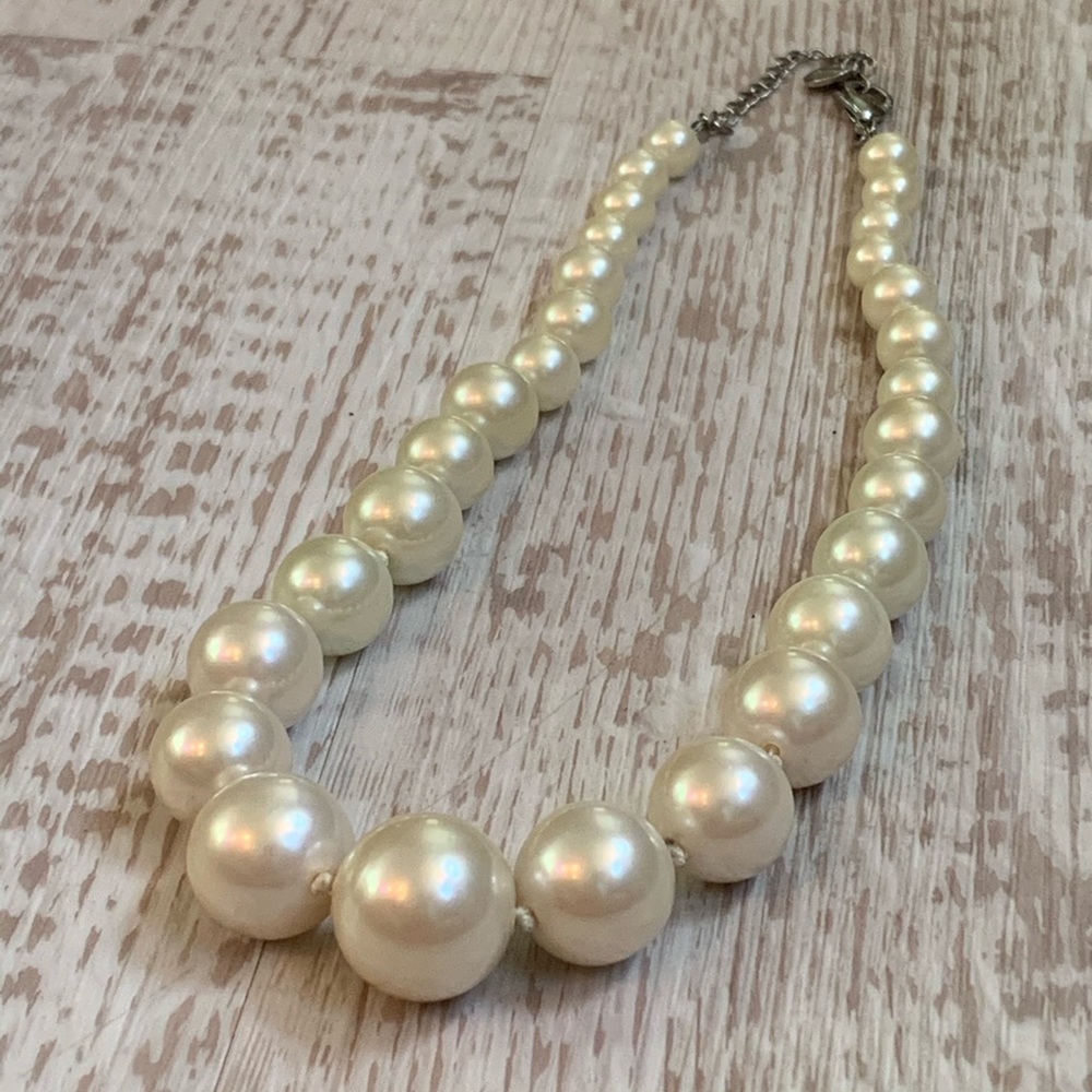 Giant Pearl Necklace!